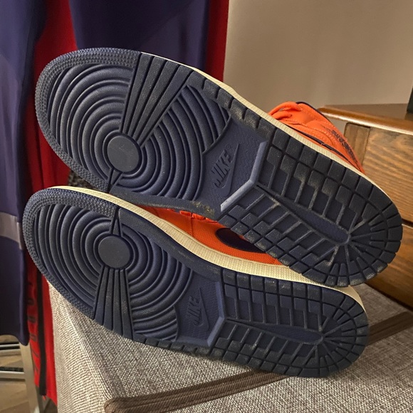 Air Jordan 1 Mid Orange/Navy Size 10.5 Shoes CD7240-804 with Box - Picture 10 of 10